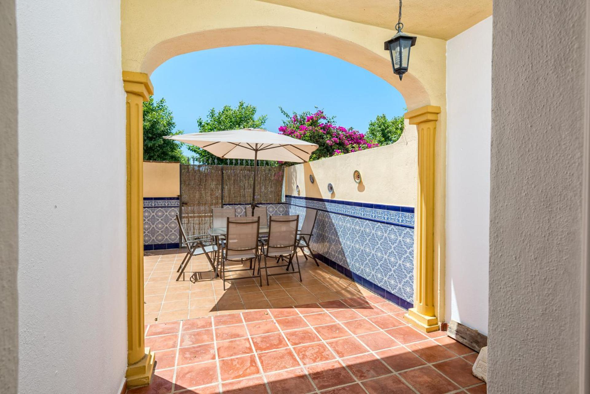 Castillo Sohail Townhouse Near The Beach By Costarentals - Ref 101 Фуэнхирола Экстерьер фото