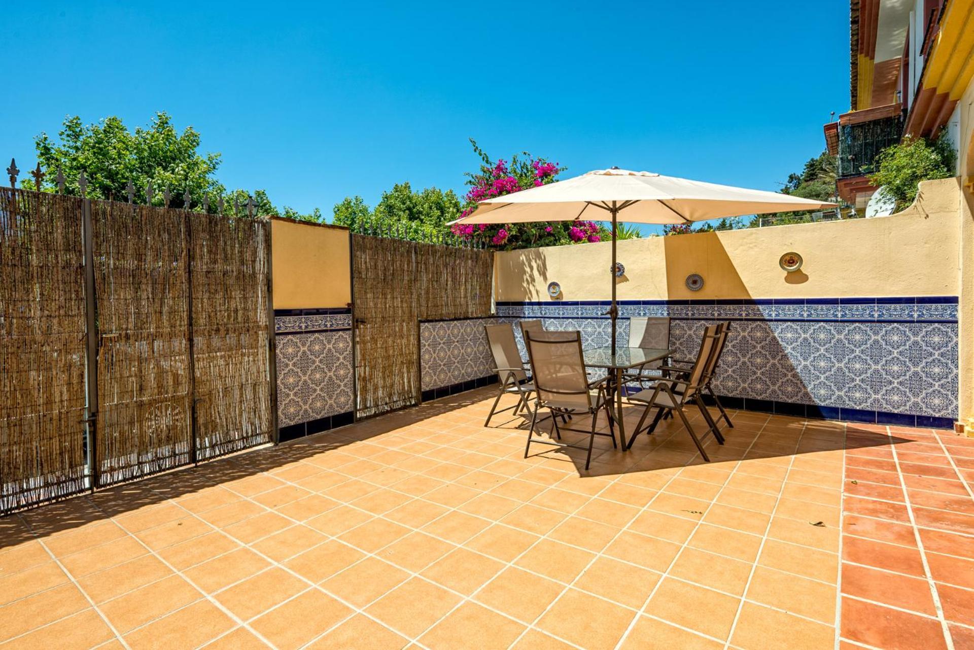 Castillo Sohail Townhouse Near The Beach By Costarentals - Ref 101 Фуэнхирола Экстерьер фото