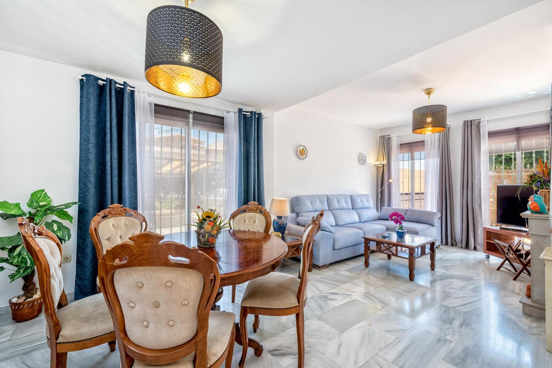 Castillo Sohail Townhouse Near The Beach By Costarentals - Ref 101 Фуэнхирола Экстерьер фото